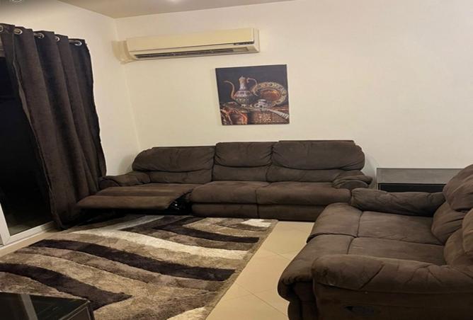 8232651 - Property Image 2