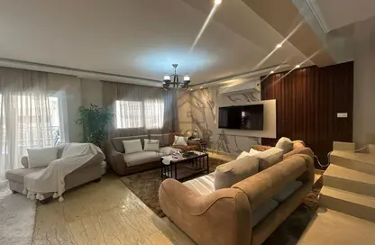 Apartment - 3 Bedrooms - 3 Bathrooms for sale in Al Geish Road - Laurent - Hay Sharq - Alexandria