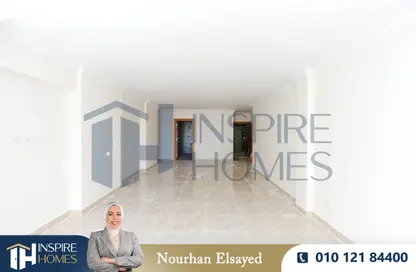 Apartment - 3 Bedrooms - 2 Bathrooms for sale in Grand View - Smouha - Hay Sharq - Alexandria
