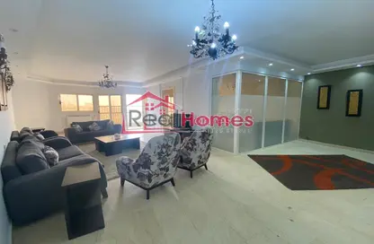 Apartment - 3 Bedrooms - 3 Bathrooms for rent in Mohamed Mazhar St. - Zamalek - Cairo