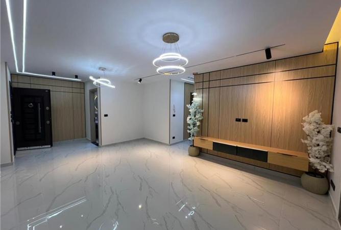 8010927 - Property Main Image