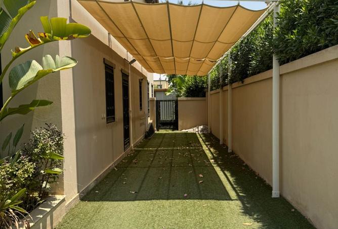 8082989 - Property Image 2