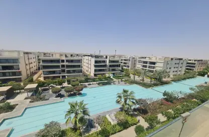 (بنتهاوس  (روف - 4 غرف نوم - 4 حمامات للبيع في لايك فيو ريزيدنس - كمبوندات التجمع الخامس - التجمع الخامس - مدينة القاهرة الجديدة - القاهرة