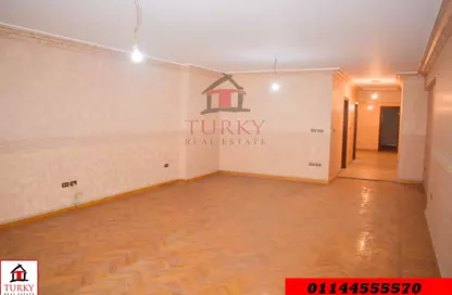 Apartment - 3 Bedrooms - 2 Bathrooms for sale in Shaarawy St. - Laurent - Hay Sharq - Alexandria