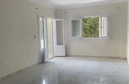 Apartment - 3 Bedrooms - 2 Bathrooms for rent in Madinet Al Sahafeyeen - North Investors Area - New Cairo City - Cairo