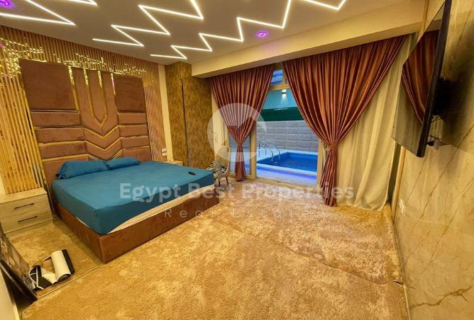 8243972 - Property Image 2