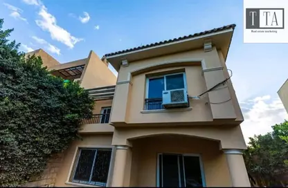 منزل مزدوج - 7 غرف نوم - 7 حمامات للايجار في الكرما 2 - الحي الخامس - الشيخ زايد - الجيزة