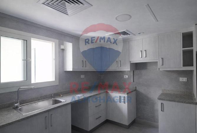 8480834 - Property Image 2