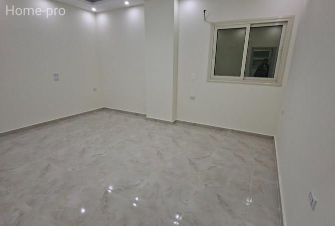 8476070 - Property Image 2