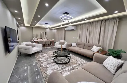Apartment - 3 Bedrooms - 3 Bathrooms for rent in Al Mahrouki St. - Al Agouza - Giza