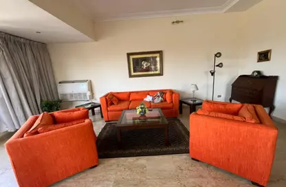 شقة - 3 غرف نوم - 3 حمامات للايجار في شارع عمان - الدقي - الجيزة