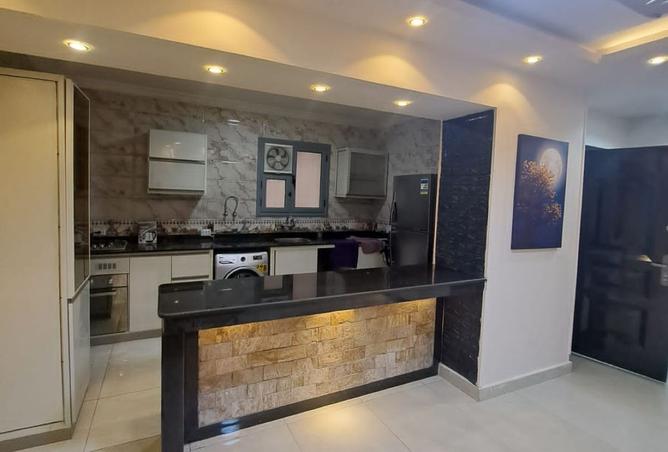 8372944 - Property Image 3