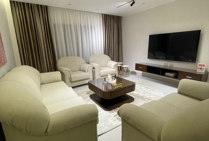 8244014 - Property Image 3