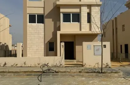 فيلا - 5 غرف نوم - 5 حمامات للبيع في تاونى - طريق مصر اسكندرية الصحراوي - الجيزة