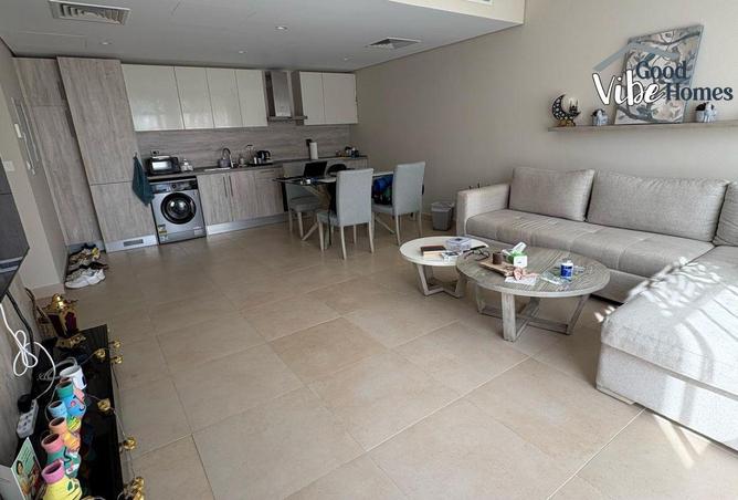 8033629 - Property Image 2