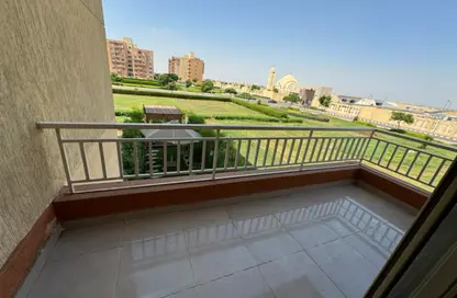 شقة - 3 غرف نوم - 2 حمامات للايجار في مدينة وصال - كمبوندات الشروق - مدينة الشروق - القاهرة