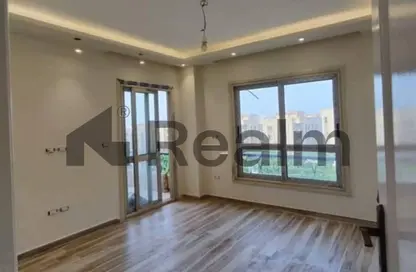 Apartment - 2 Bedrooms - 3 Bathrooms for sale in Village West - Sheikh Zayed Compounds - Sheikh Zayed City - Giza Apartment - 2 Bedrooms - 3 Bathrooms for sale in Village West - Sheikh Zayed Compounds - Sheikh Zayed City - Giza
