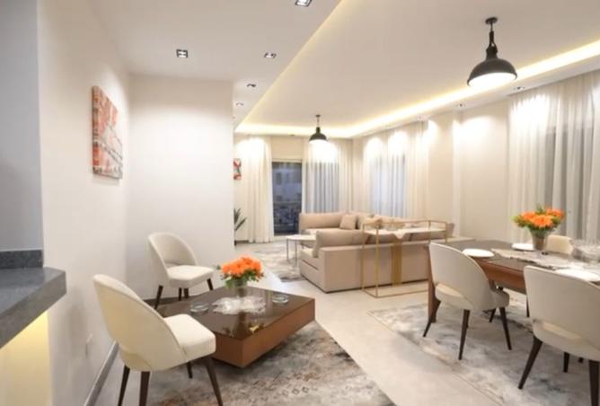 8240098 - Property Image 2