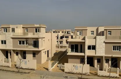منزل مزدوج - 4 غرف نوم - 4 حمامات للبيع في جولف فيوز - طريق مصر اسكندرية الصحراوي - مدينة 6 أكتوبر - الجيزة