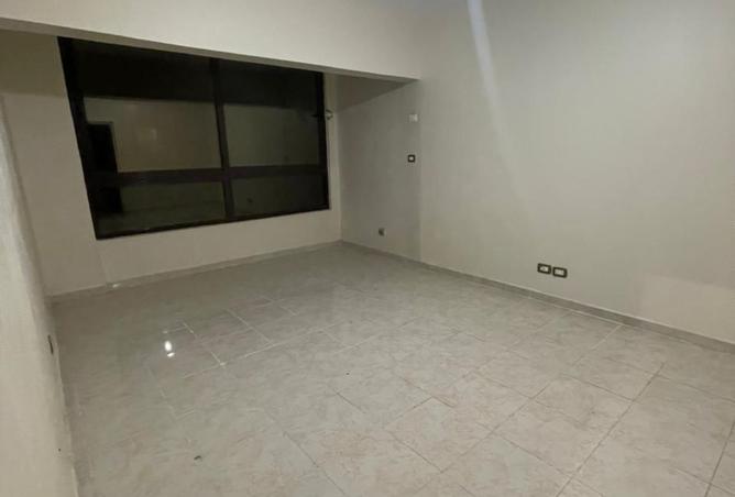 8324122 - Property Image 3