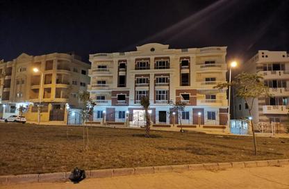 Apartment - 2 Bedrooms - 2 Bathrooms for sale in 1st Neighborhood - 7th Area - Shorouk City - Cairo