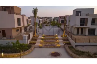 Townhouse - 3 Bedrooms - 3 Bathrooms for sale in Sodic East - 6th District - New Heliopolis - Cairo