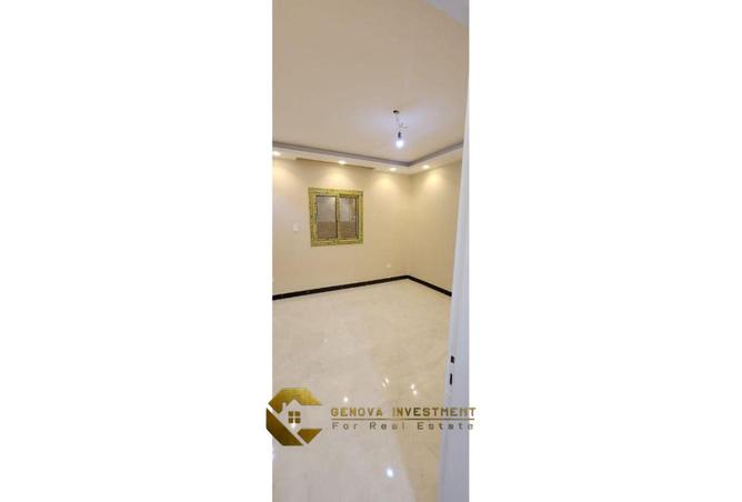 8083777 - Property Image 3