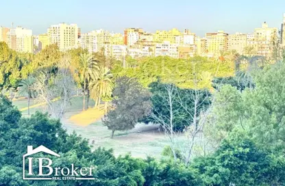 Apartment - 3 Bedrooms - 3 Bathrooms for sale in Doctor Helmy Bahgat Badawi St. - Sporting - Hay Sharq - Alexandria