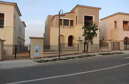 فيلا - 3 غرف نوم - 3 حمامات للبيع في ليفانا - اب تاون كايرو - المقطم - القاهرة