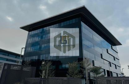 طابق كامل - استوديو - 7 حمامات للايجار في كايرو فيستيفال سيتى - المستثمرين الشمالية - مدينة القاهرة الجديدة - القاهرة