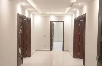 Apartment - 4 Bedrooms - 3 Bathrooms for rent in 8th District - Sheikh Zayed City - Giza