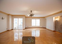 Apartment - 3 bedrooms - 2 bathrooms for للايجار in Mohamed Fawzy Moaz St. - Smouha - Hay Sharq - Alexandria