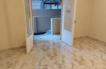 Full Floor - Studio - 2 Bathrooms for rent in Mohandessin - Giza
