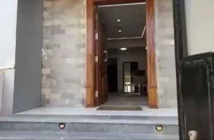 Twin House - 7+ Bedrooms - 5 Bathrooms for rent in Al Diplomaseen - 2nd District - Sheikh Zayed City - Giza