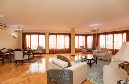 شقة - 3 غرف نوم - 2 حمامات للايجار في شارع مصطفي كامل - سموحة - حي شرق - الاسكندرية