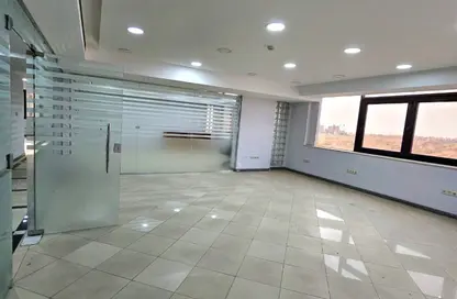 مساحات مكتبية - استوديو - 4 حمامات للايجار في شارع 200 - دجلة - حي المعادي - القاهرة