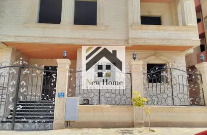 Duplex - 3 Bedrooms - 2 Bathrooms for sale in South Investors Area - New Cairo City - Cairo