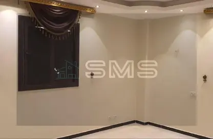 شقة - 3 غرف نوم - 2 حمامات للايجار في مسجد فاطمة الشربتلي - الحي الثالث - التجمع الخامس - مدينة القاهرة الجديدة - القاهرة