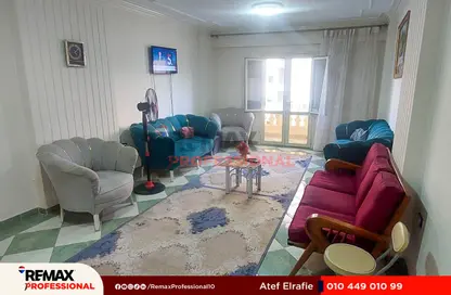 Apartment - 3 Bedrooms - 1 Bathroom for rent in Sidi Gaber St. - Sidi Gaber - Hay Sharq - Alexandria