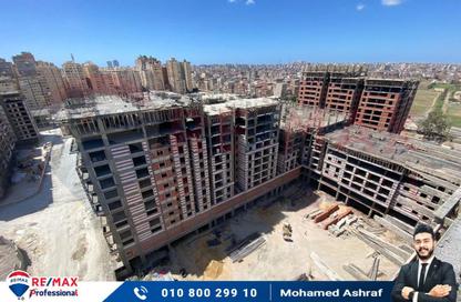 شقة - 4 غرف نوم - 4 حمامات للبيع في شارع ميدان الشهداء - سموحة - حي شرق - الاسكندرية