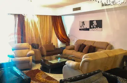 شقة - 3 غرف نوم - 4 حمامات للايجار في سان ستيفانو - حي شرق - الاسكندرية