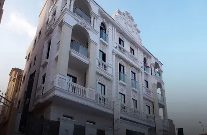 Apartment - 2 Bedrooms - 1 Bathroom for sale in Mohamed Naguib Axis - Abou El Houl - New Cairo City - Cairo