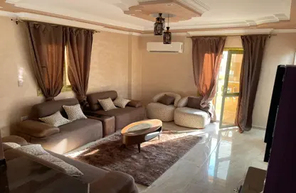 Apartment - 3 Bedrooms - 2 Bathrooms for rent in Divided from Al Kafrawy St. - 2nd District - 6 October City - Giza
