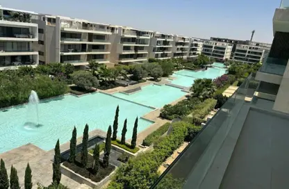 Apartment - 2 Bedrooms - 2 Bathrooms for sale in Lake View Residence - 5th Settlement Compounds - The 5th Settlement - New Cairo City - Cairo