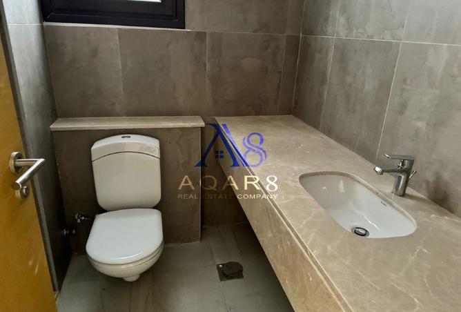 8453908 - Property Image 2