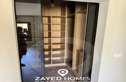دوبلكس - 2 غرف نوم - 3 حمامات للايجار في أو ويست - كمبوندات 6 أكتوبر - مدينة 6 أكتوبر - الجيزة