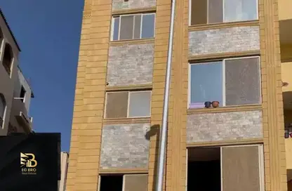 Apartment - 2 Bedrooms - 1 Bathroom for sale in Abou El Houl - New Cairo City - Cairo