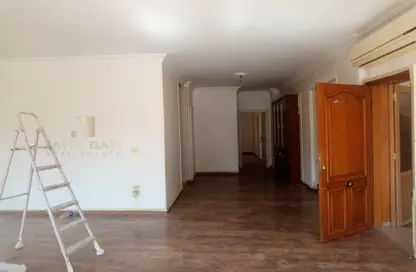 Apartment - 2 Bedrooms - 2 Bathrooms for rent in 7th District - Sheikh Zayed City - Giza