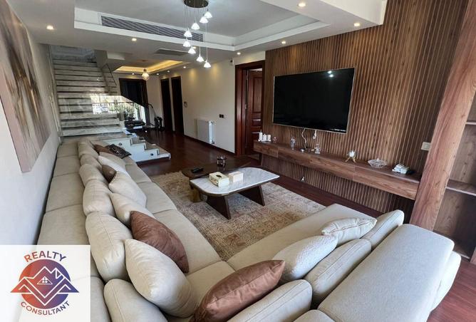 8060746 - Property Main Image
