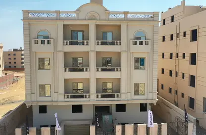 Apartment - 3 Bedrooms - 2 Bathrooms for sale in Bait Alwatan - The 5th Settlement - New Cairo City - Cairo